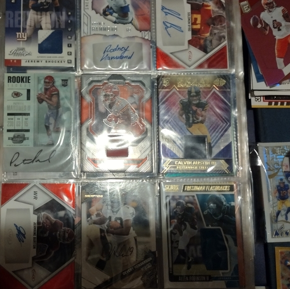 Sports card collection - Picture 3 of 13